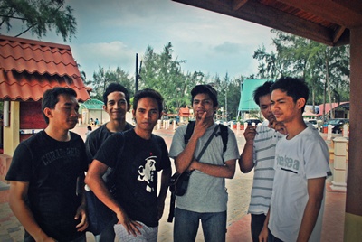 Sepetang di Teluk Kemang