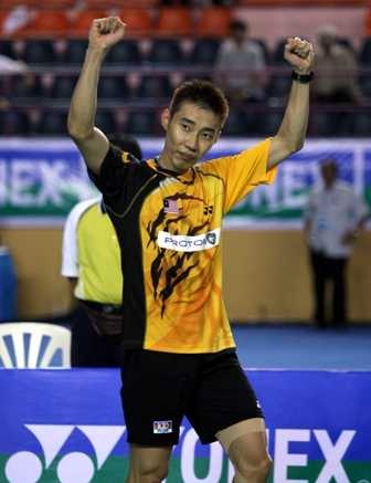 (LIVE) Keputusan Akhir Kejohanan Badminton Dunia 2011 Lee Chong Wei lawan Lin Dan